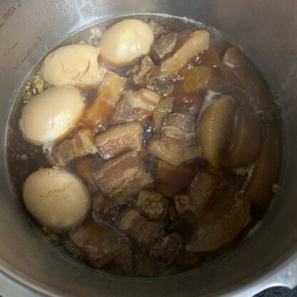 圧力鍋で作ったら豚肉がトロトロで最高に美味しかったです！味の染み込んだ大根も良いですね！